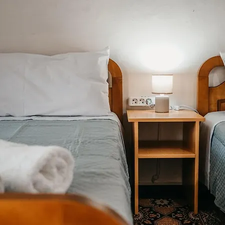 Edmond 4* Gjirokastër