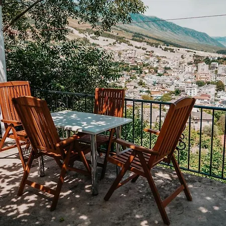 Edmond Guest house Gjirokaster