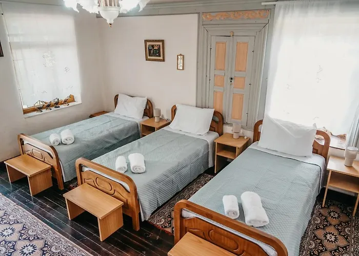Edmond Guest house 4*